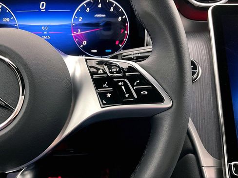 Used 2026 Mercedes-Benz GLC 300 image 22