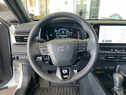 Certified 2026 Toyota Camry Hybrid w/ Multimedia Upgrade Package FWD image 9