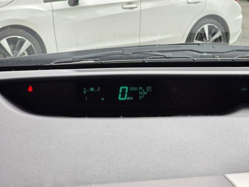 Used 2005 Toyota Prius FWD image 21