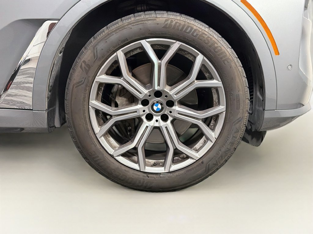 Used 2025 BMW X7 xDrive40i AWD/4WD image 36