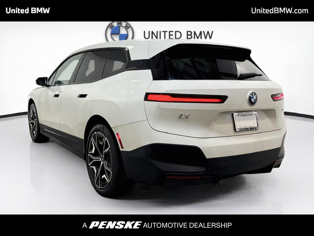Certified 2024 BMW iX xDrive50 AWD/4WD image 7