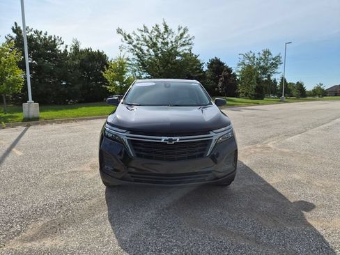 Used 2024 Chevrolet Equinox LS w/ LS Convenience Package AWD/4WD image 3