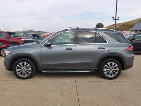 Used 2021 Mercedes-Benz GLE 450 4MATIC image 3