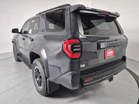 New 2026 Toyota 4Runner 4WD image 3