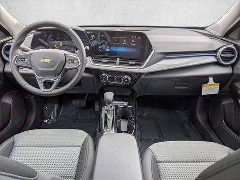 New 2026 Chevrolet Trax LT w/ Driver Confidence Package FWD image 13