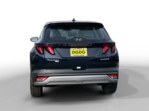 New 2026 Hyundai Tucson Blue SE image 4