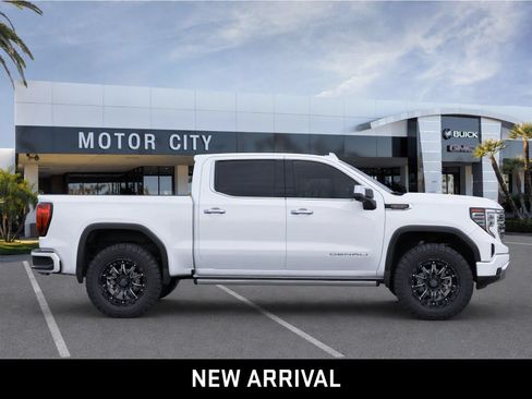 Used 2022 GMC Sierra 1500 Denali w/ Denali Reserve Package AWD/4WD image 8