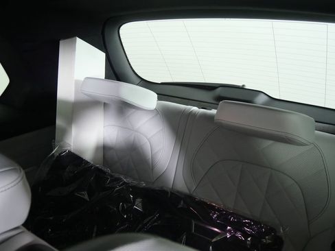 Used 2026 BMW X7 xDrive40i image 19