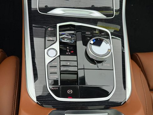 New 2026 BMW X5 sDrive40i w/ Executive Package RWD image 17