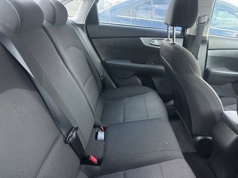 Used 2024 Kia Forte LXS w/ LXS Technology Package image 6