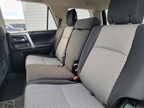 Used 2018 Toyota 4Runner SR5 image 66