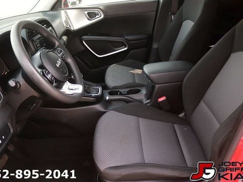 Certified 2024 Kia Soul LX w/ Option Group 015 FWD image 13