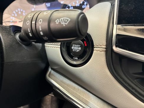 Used 2023 Jeep Compass Limited AWD/4WD image 22