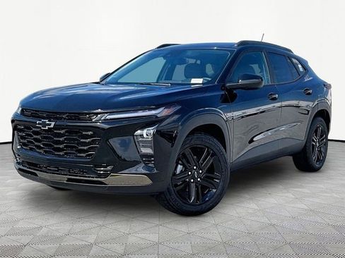 New 2026 Chevrolet Trax ACTIV w/ Sunroof Package FWD image 3