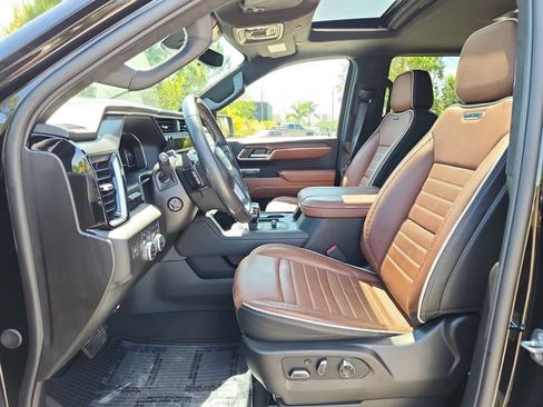 Used 2024 GMC Sierra 1500 Denali Ultimate AWD/4WD image 16