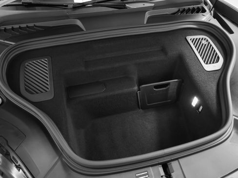 Certified 2025 Porsche Macan 4 Electric AWD/4WD image 16