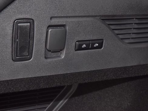 New 2026 Lincoln Nautilus Reserve image 46