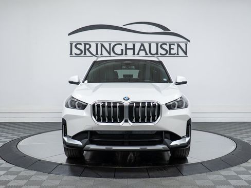 Used 2026 BMW X1 xDrive28i w/ Technology Package AWD/4WD image 2