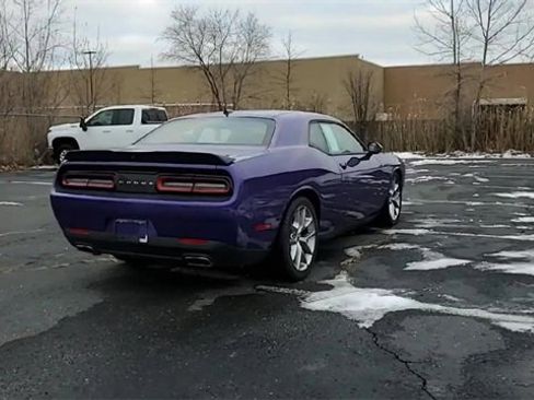 Used 2023 Dodge Challenger GT image 9