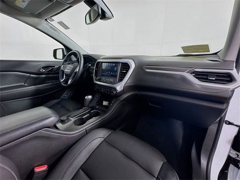 Used 2018 GMC Acadia SLT image 34