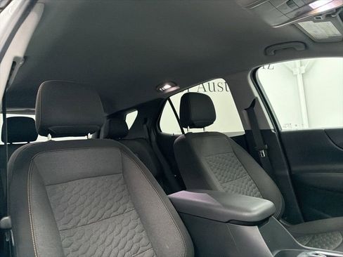 Used 2021 Chevrolet Equinox LT image 30