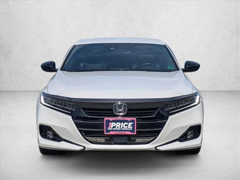 Used 2022 Honda Accord Sport image 2