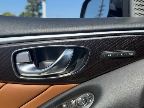Used 2023 INFINITI Q50 Sensory image 19