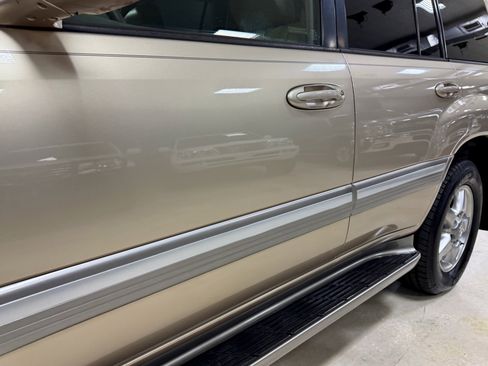 Used 2006 Toyota Land Cruiser image 11