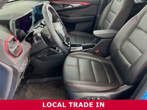 Used 2025 Chevrolet TrailBlazer RS w/ Convenience Package image 3