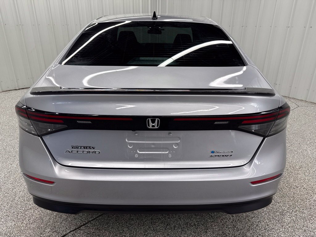 Used 2025 Honda Accord Sport image 5