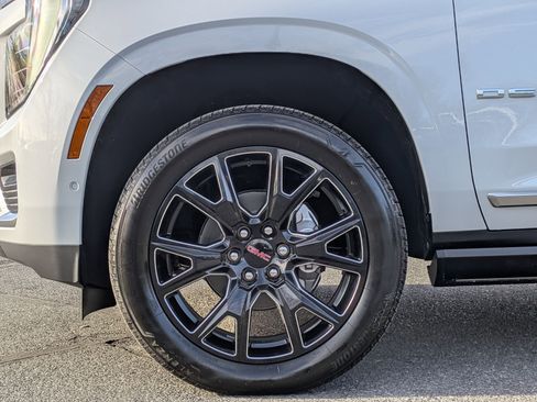 New 2026 GMC Yukon XL Denali w/ Sun & Power Step Package image 8