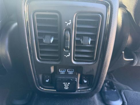 Used 2014 Jeep Grand Cherokee Limited AWD/4WD image 31