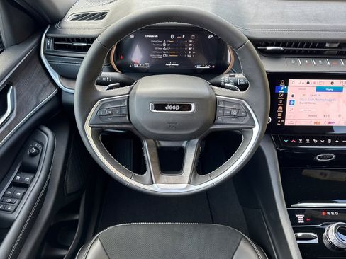 New 2026 Jeep Grand Cherokee 4WD image 14