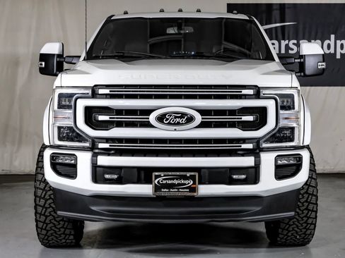 Used 2022 Ford F250 Platinum w/ FX4 Off-Road Package AWD/4WD image 3