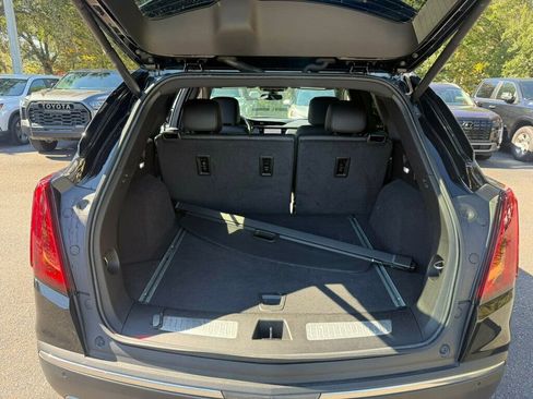 Used 2025 Cadillac XT5 Premium Luxury image 10