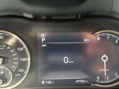 Used 2022 Genesis GV70 2.5T w/ Advanced Package AWD/4WD image 10