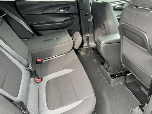 New 2026 Chevrolet TrailBlazer LT w/ Convenience Package FWD image 21