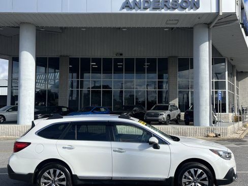 Used 2019 Subaru Outback 3.6R Touring w/ Popular Package #3A image 2