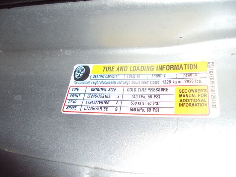 Used 2017 Chevrolet Express 3500 LT w/ LT Preferred Equipment Group image 36