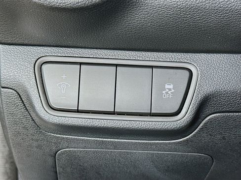 Used 2024 Kia Forte LXS image 17