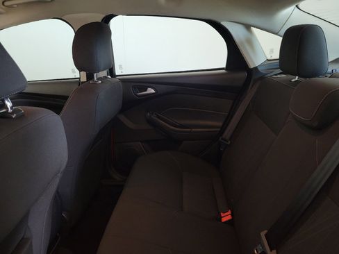 Used 2017 Ford Focus SE FWD image 18