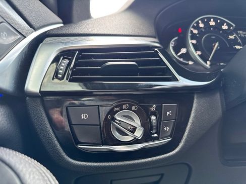 Used 2018 BMW 530e RWD image 20