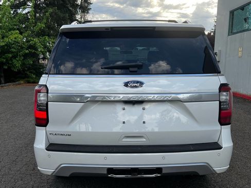 Used 2020 Ford Expedition Platinum AWD/4WD image 5