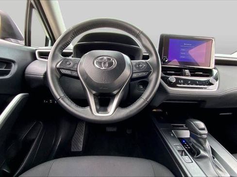 Certified 2026 Toyota Corolla Cross LE FWD image 6