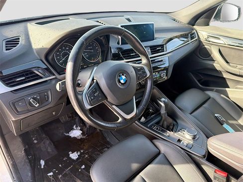 Used 2018 BMW X1 xDrive28i image 9