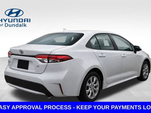 Used 2023 Toyota Corolla LE FWD image 2
