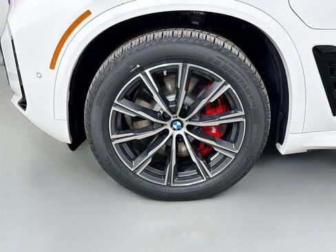 New 2026 BMW X5 xDrive50e w/ M Sport Package image 32
