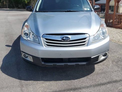 Used 2012 Subaru Outback 2.5i Premium AWD/4WD image 2