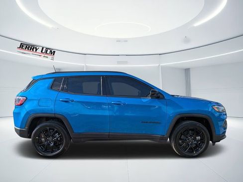 New 2026 Jeep Compass Latitude AWD/4WD image 2