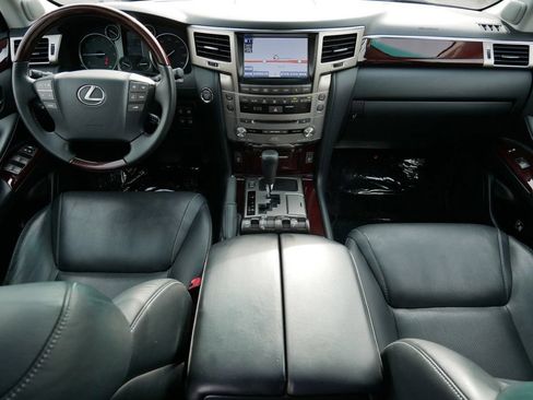Used 2014 Lexus LX 570 4WD image 14
